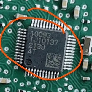 10093 R7F7010093AFP 封装QFP48脚  汽车电脑板芯片 客户需写数据