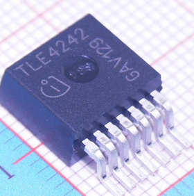 TLE4242 适用宝马X3 F25尾灯不亮LED驱动模块后尾刹车灯易损芯片