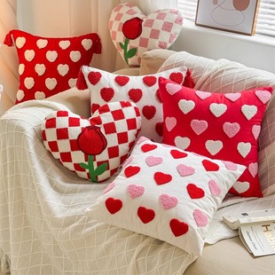 北欧现代客厅靠垫乔迁结婚红色喜庆沙发抱枕心形爱心靠背枕抱枕套