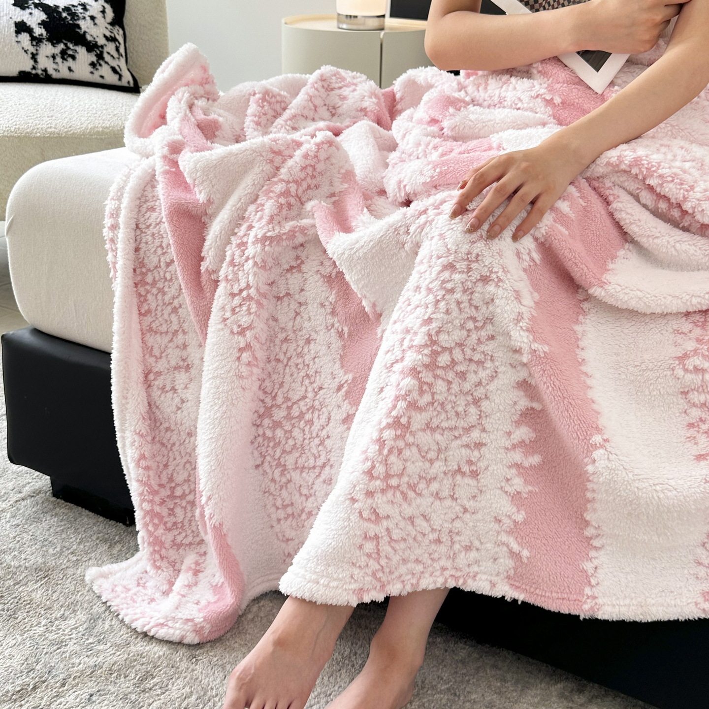牛奶绒阳离子毛毯办公室午睡提花毯子沙发盖毯秋冬季珊瑚绒披肩毯