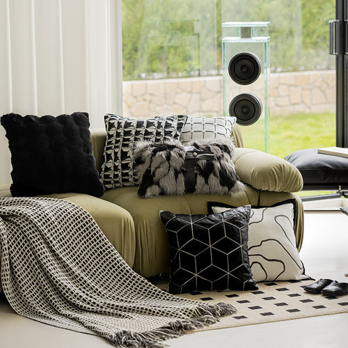 北欧ins秋冬灰黑色抱枕客厅沙发毛绒靠垫飘窗床头靠枕抱枕套