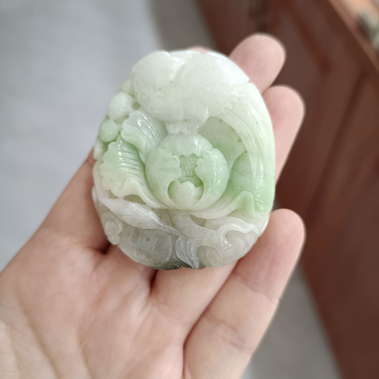 天然正品独玉南阳独山玉鲜绿白三色牡丹花吊坠花开富贵挂件收藏品