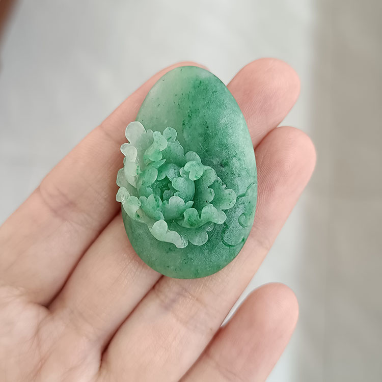 特惠天然独山玉坠老料白天蓝牡丹花开富贵玉石大师雕刻坠孤品实拍