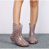 下雨鞋 水靴女防滑厨房鞋 女士洗车雨靴防水鞋 套鞋 中筒高筒胶鞋 时尚