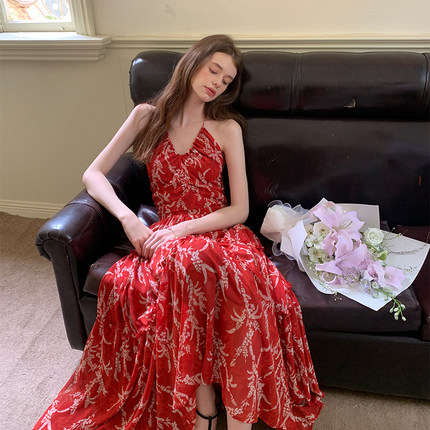 ZHUYIYI新款碎花细吊带连衣裙女夏露背长裙显瘦红色V领度假高级感