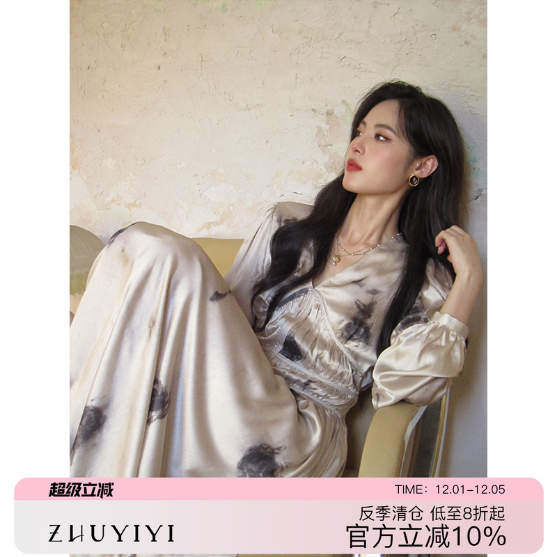 法式A字裙玫瑰印花V领千金风长袖