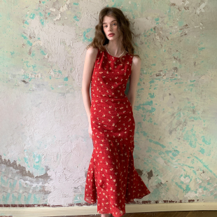 原创高级感红色碎花背心式 新款 连衣裙女收腰 11点上 ZHUYIYI