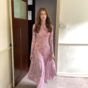 早秋法式 连衣裙女修身 新款 秋季 显瘦设计感 薄纱印花长袖 ZHUYIYI