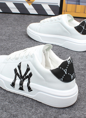 潮牌情侣小白鞋男女韩版潮流厚底学生板鞋轻便百搭增高休闲运动鞋