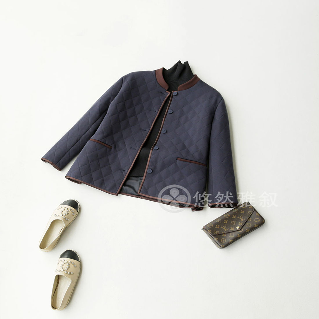 原488 现258 仅20几件售完无补 复古撞色领 新中式菱格衍缝薄棉服