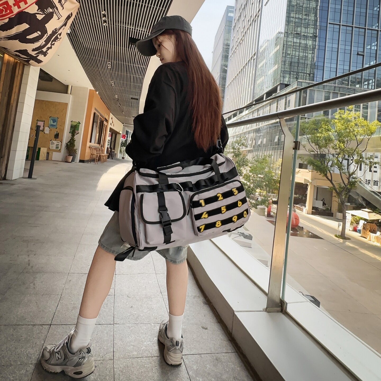 短途旅行包大容量男手提行李包男款户外收纳袋干湿分离运动健身包