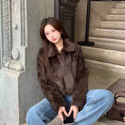 老钱风兔毛皮毛一体短款女外套