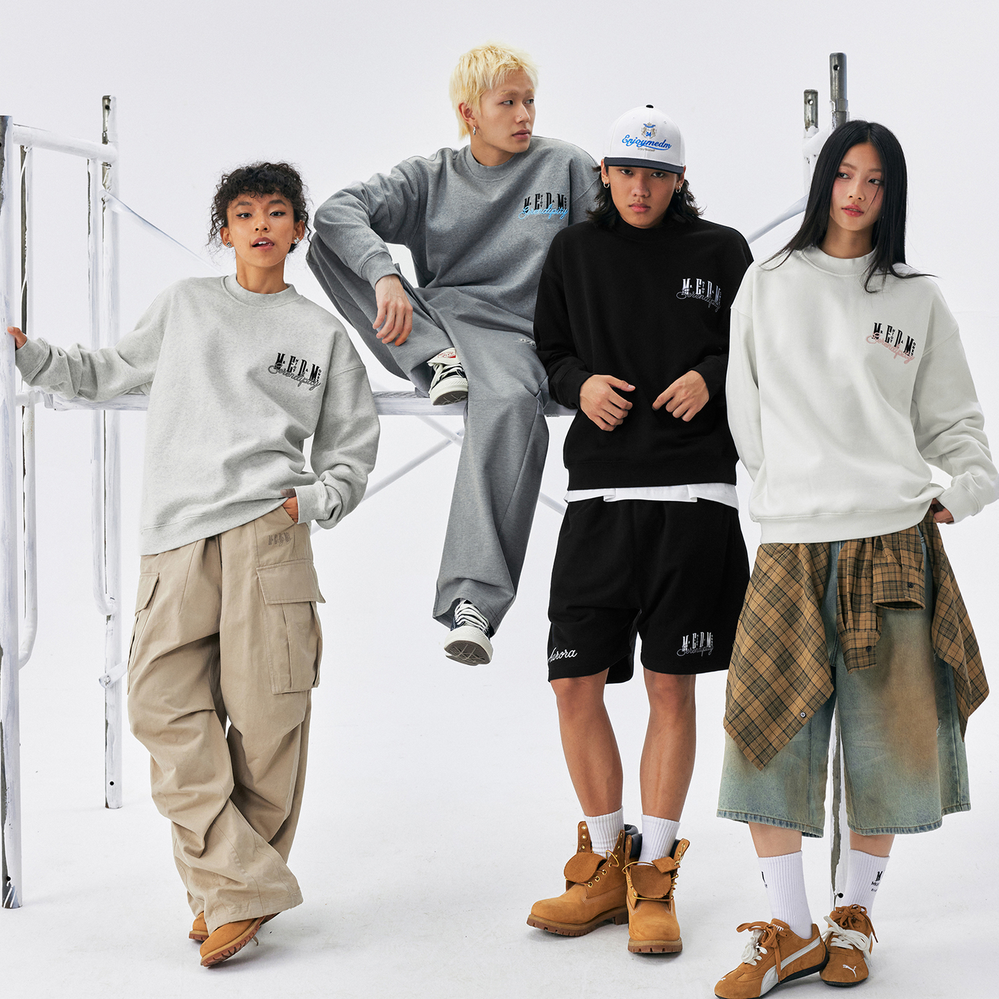 MEDM多色经典基础款套头圆领加绒卫衣潮流百搭长袖休闲情侣上衣秋