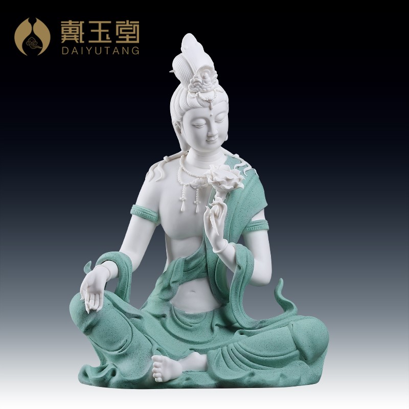 陶瓷摆饰《莲花水月观音