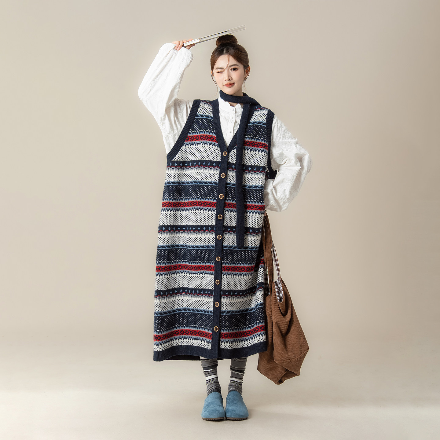 藏青色V领费尔岛针织马甲背心连衣裙女秋冬新款宽松显瘦无袖长裙