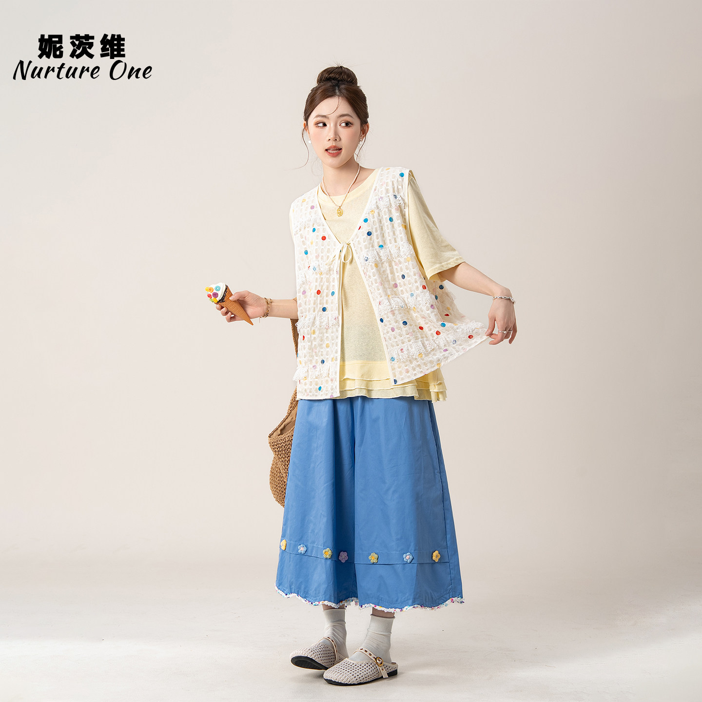 妮茨维【晴虹漫衫】彩色波点蕾丝系带镂空马甲女夏季穿搭V领背心