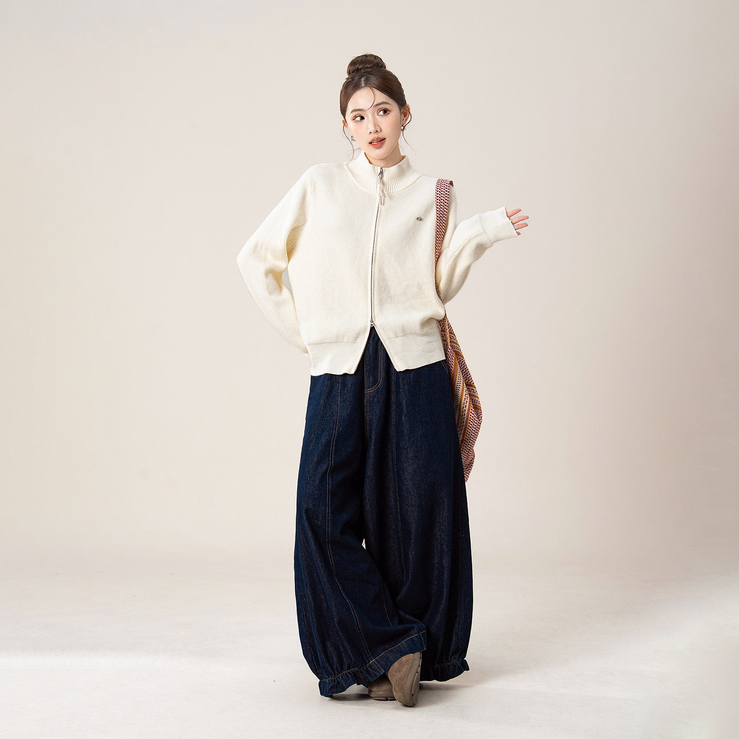 杏色立领双拉链软糯针织开衫女春秋新款宽松显瘦长袖毛衣外套上衣,女装/女士精品,毛衣,淘宝优惠券,粉丝福利购,淘宝优惠卷