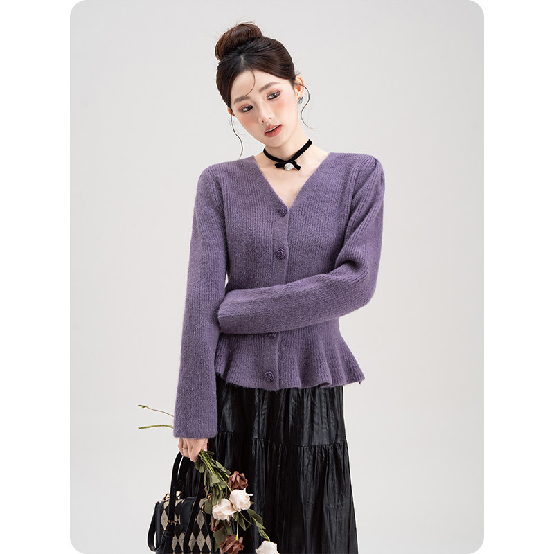 法式V领单排立体花扣毛衣针织开衫女2026春秋收腰鱼尾内搭短上衣,女装/女士精品,毛衣,淘宝优惠券,粉丝福利购,淘宝优惠卷