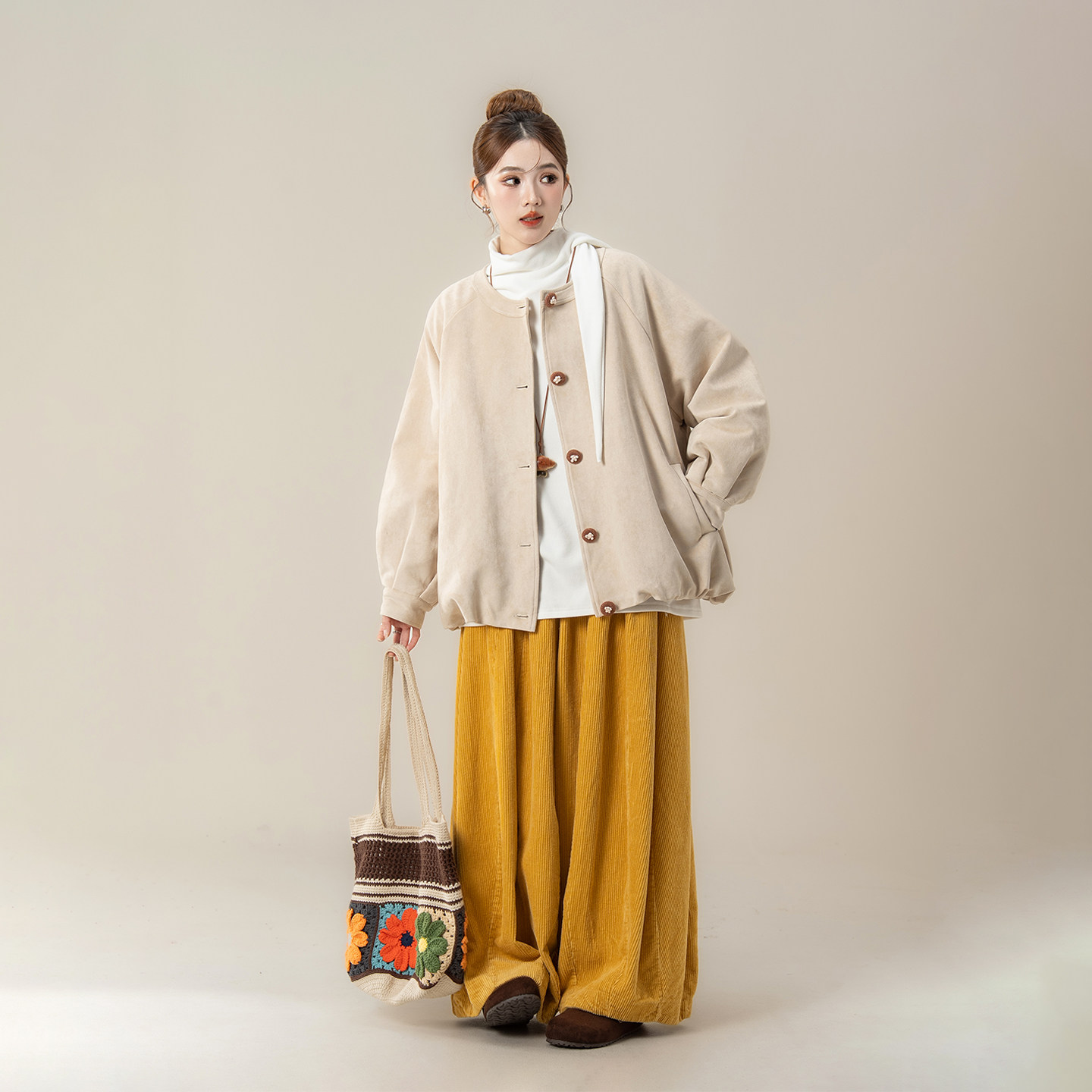 杏色圆领绒面花苞下摆设计感长袖外套女秋冬新款宽松显瘦加厚上衣,女装/女士精品,短外套,淘宝优惠券,粉丝福利购,淘宝优惠卷