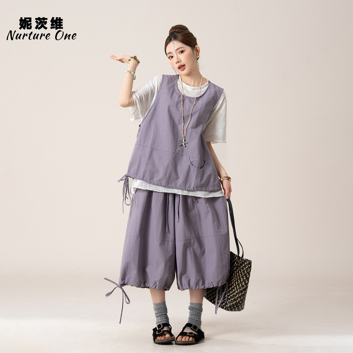 妮茨维【淡紫轻语】无袖马甲女氧感出游穿搭叠短袖T恤休闲裤套装