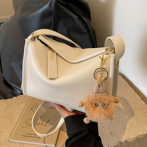 凡班休闲通勤大容量背包百搭爆款