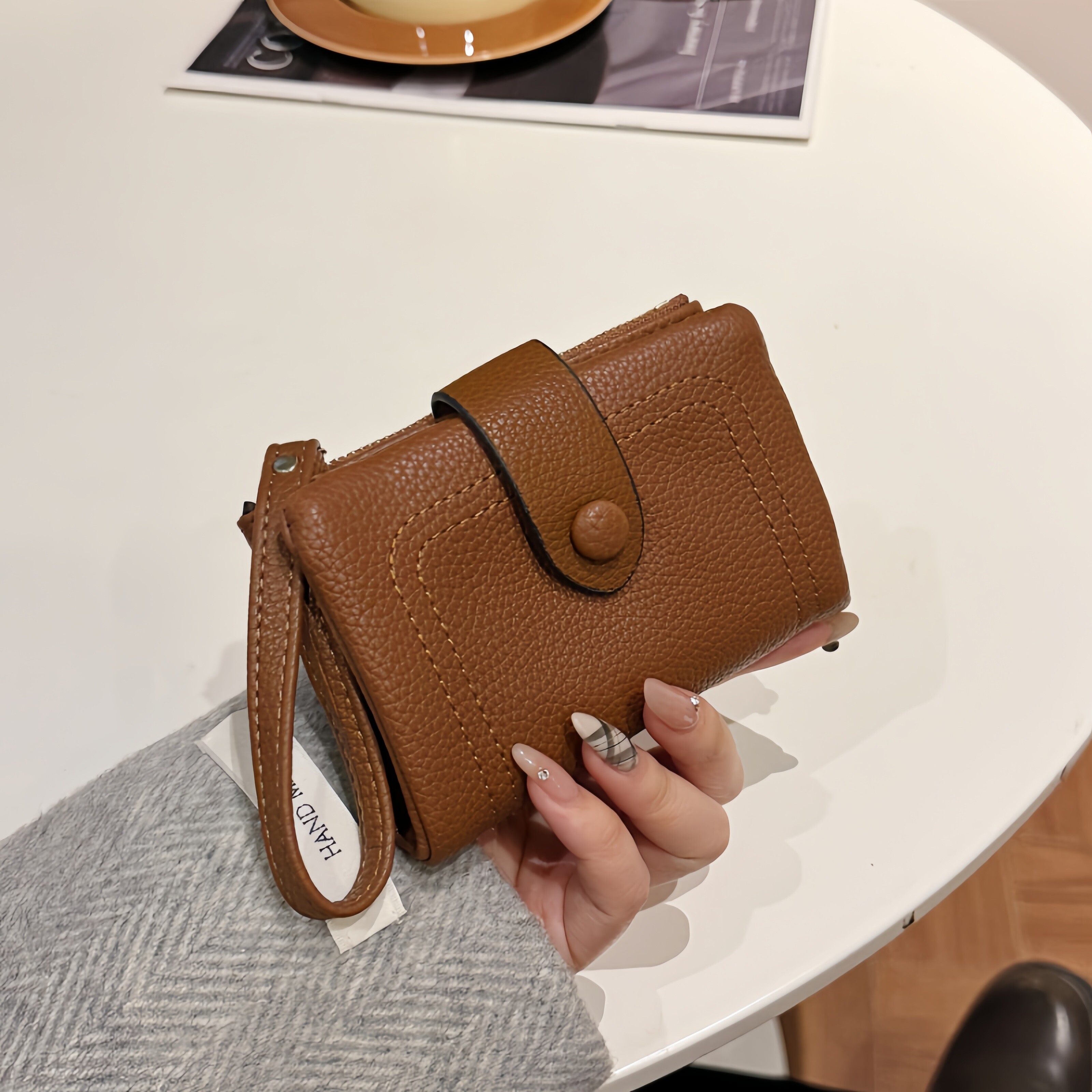 欧美时尚女士短款钱包2025新款质感多卡位折叠钱夹便携拉链手拿包