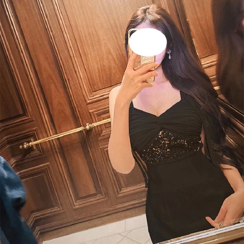 欧美性感V领吊带蕾丝礼服轻奢小众高端级气质名媛收腰显瘦连衣裙