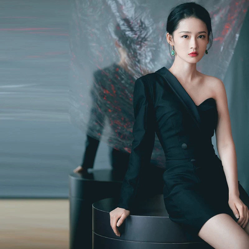 欧美性感V领单肩露背礼服轻奢小众高端级气质晚宴年会显瘦连衣裙