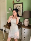 法式 性感V领白色礼服轻奢小众高端级晚宴年会收腰平时可穿连衣裙