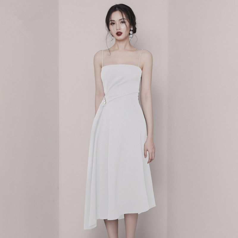 性感吊带白色礼服轻奢小众高端级气质名媛晚宴年会平时可穿连衣裙