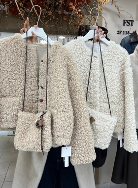FST羊羔毛外套女