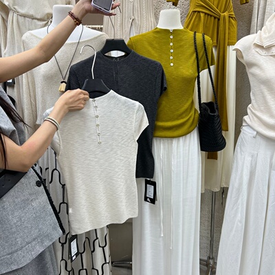 赫本2026春季新款简约百搭针织短袖小衫上衣女修身显瘦926