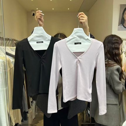 13C3763简约百搭V领排扣抓绒打底衫