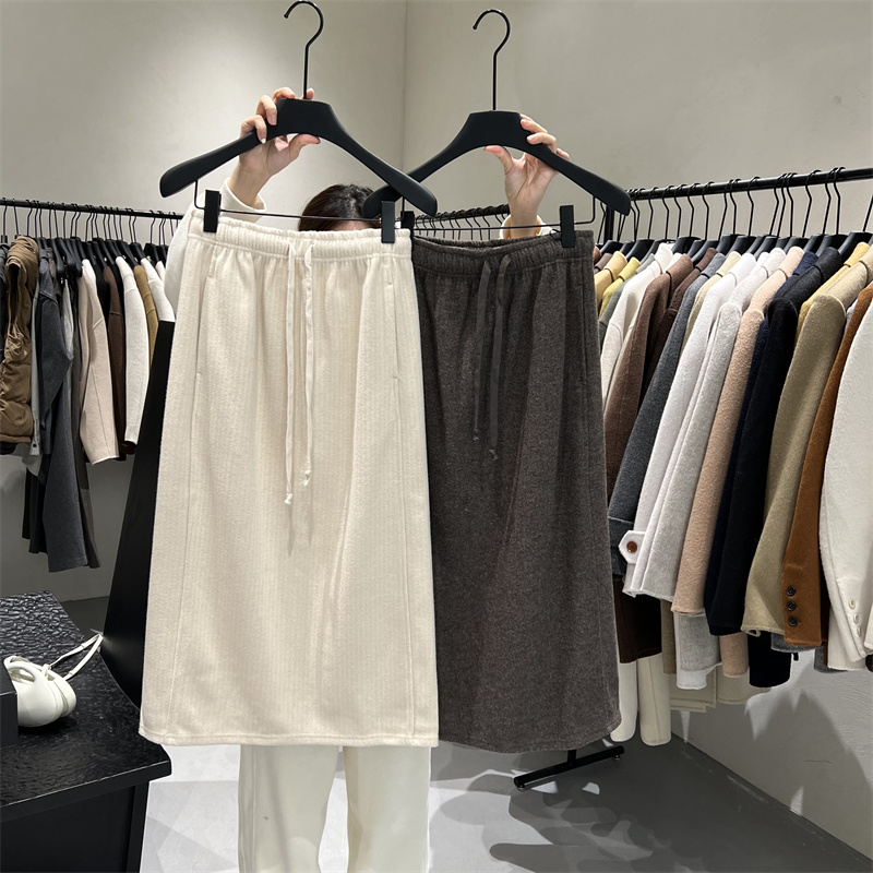 FN2025冬季新款通勤简约气质百搭显瘦中长款毛呢A字半身裙女4891