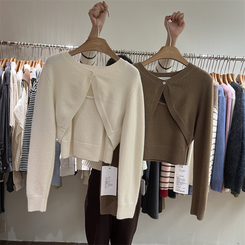 100%羊毛毛衣吊带开衫两件套上衣