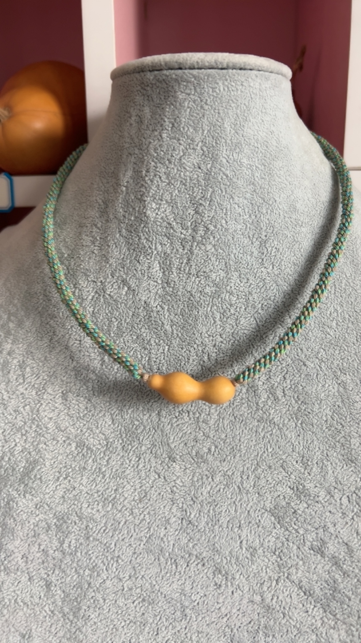 不包含葫芦锁骨链定制服务不包含葫芦。