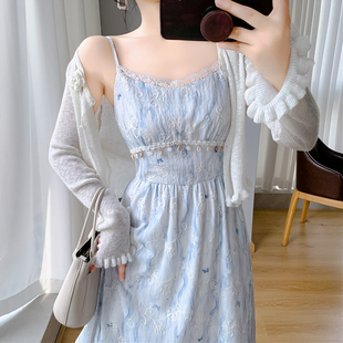 藍(lán)色刺繡碎花吊帶連衣裙夏季 兩件套旅游穿搭度假長(zhǎng)裙 開衫 2025新款