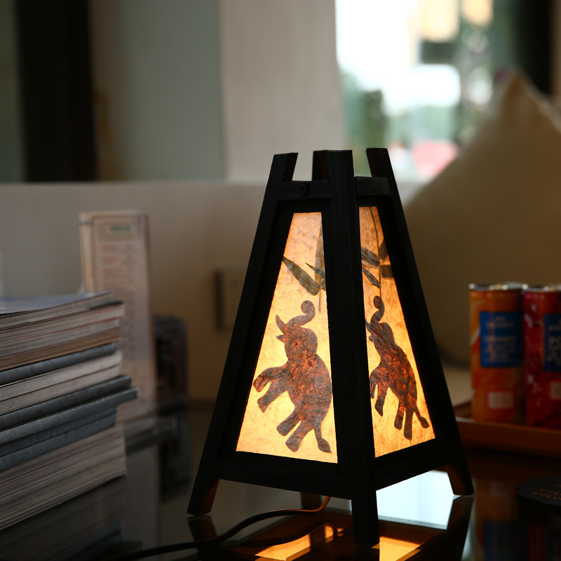 古典创意艺术雕花民族特色温馨手工东巴纸灯小夜灯装饰灯