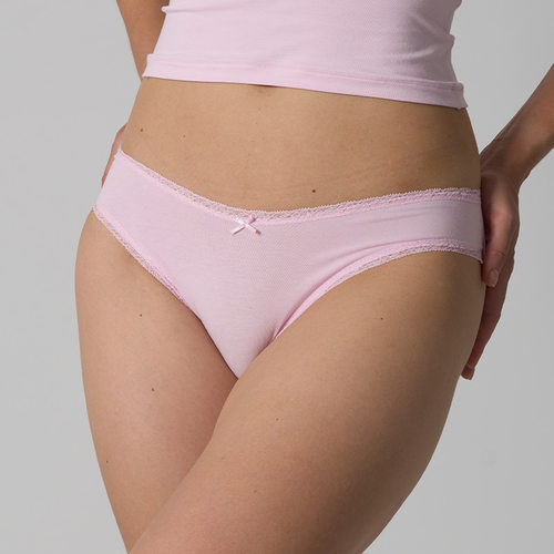 蕾丝纯棉三角裤包臀内裤女