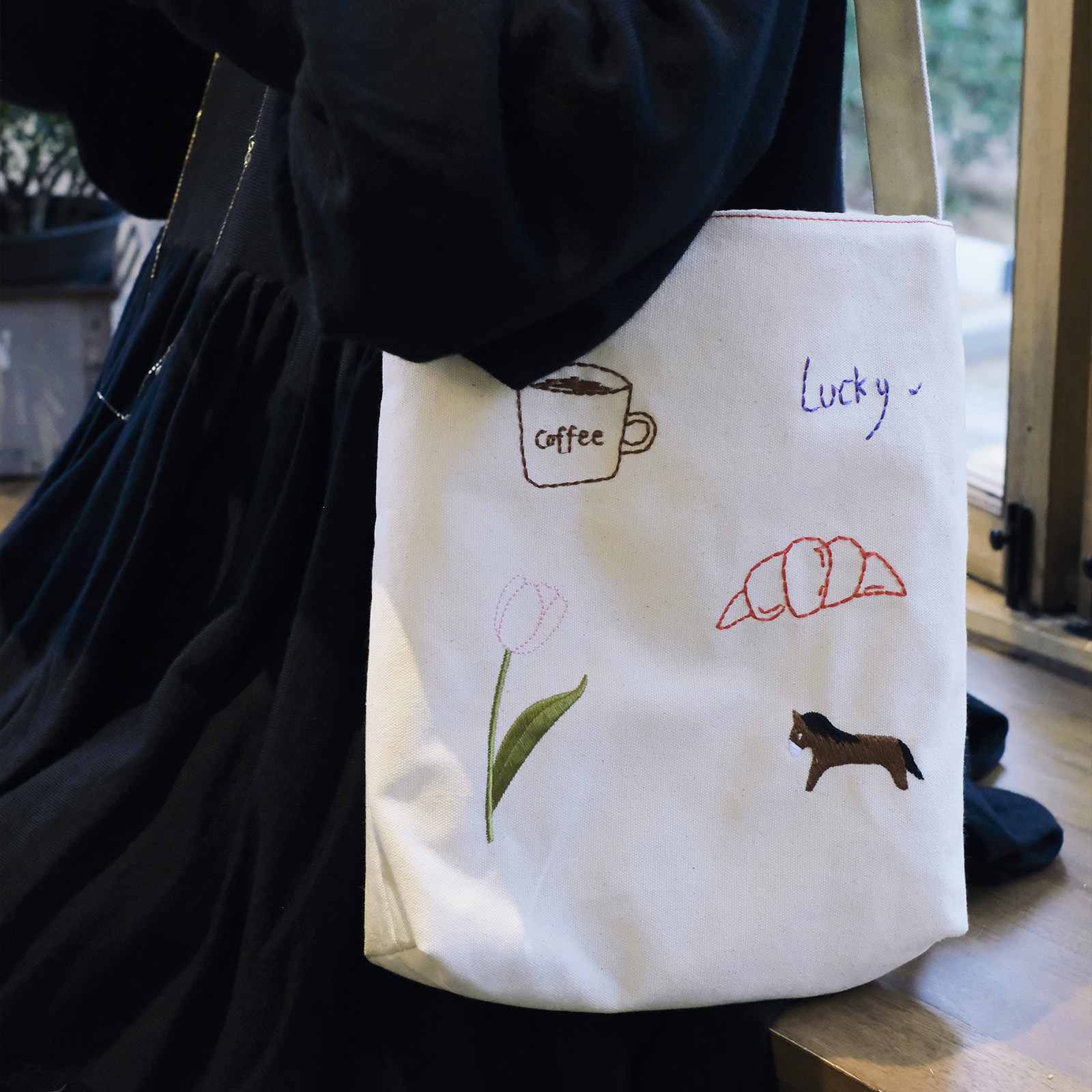 曼叙单肩帆布包文艺小众刺绣便携女士高级感帆布包马年限定礼物