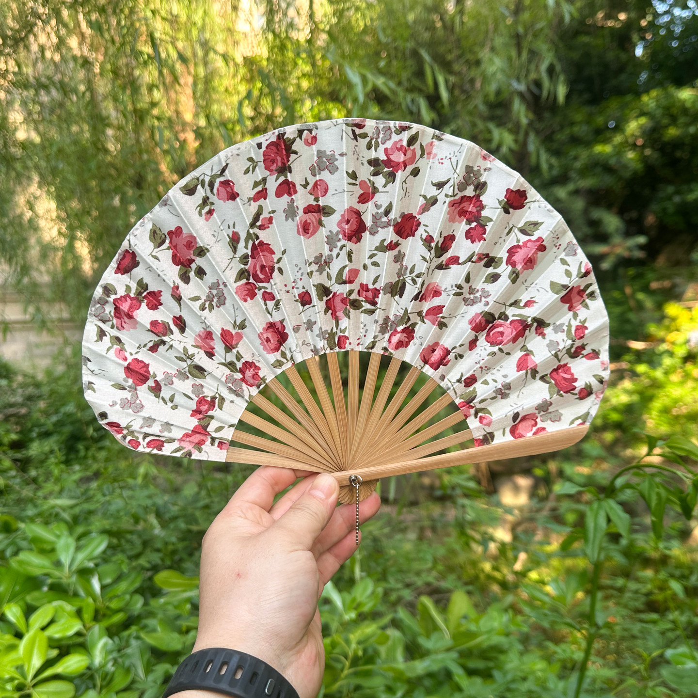 梦忆莲丝绸手工头青扇骨旗袍折扇图片