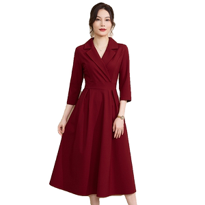 高端气质西装领连衣裙女2024秋季新款通勤职业红色收腰显瘦A字裙