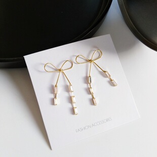 简约精致温柔耳环韩国气质网红耳钉简约s952银针小巧镶钻蝴蝶耳饰