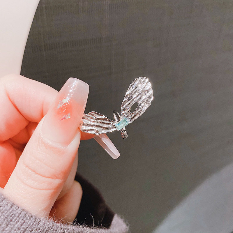 无耳洞银色蝴蝶闪钻耳挂气质耳环女ins冷淡风设计网红百搭耳饰品