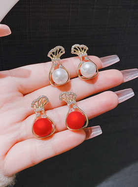 2024新款韩潮原创爱心耳环小众设计感时尚百搭耳饰女高级感耳钉女