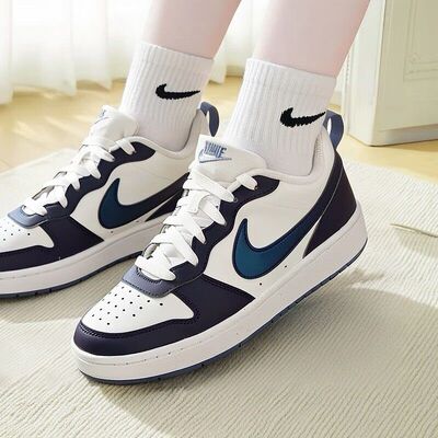 耐克女防滑耐磨低帮休闲板鞋