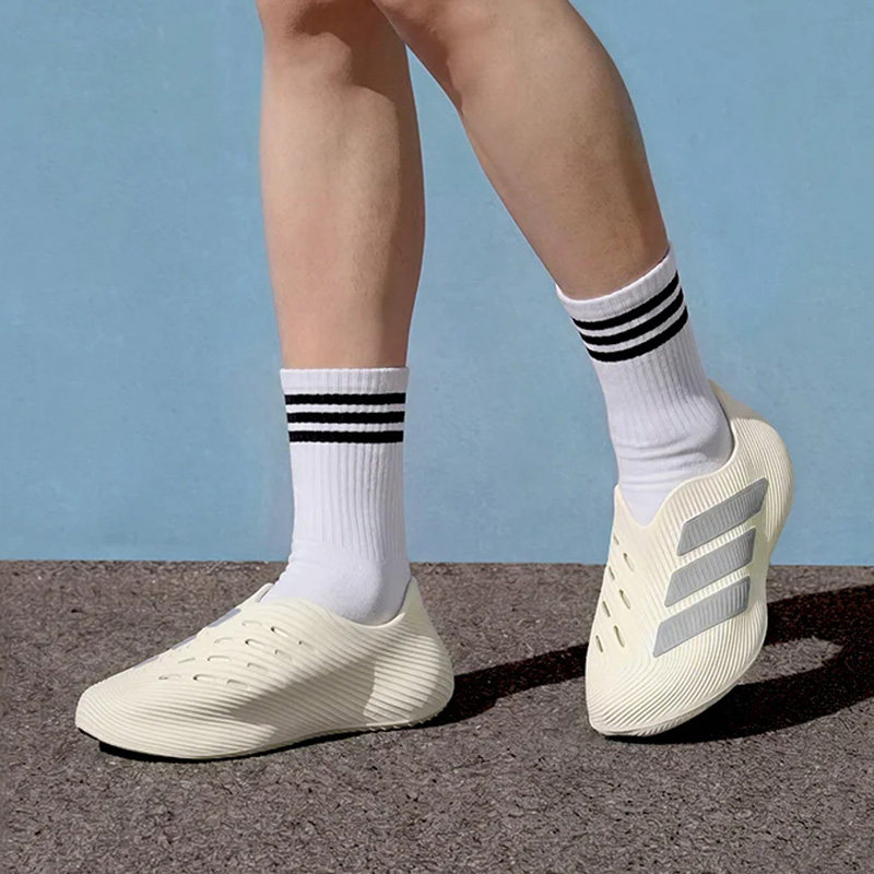 阿迪达斯adidas男鞋新款PURECHILL 缓震回弹运动舒缓凉鞋LC1223