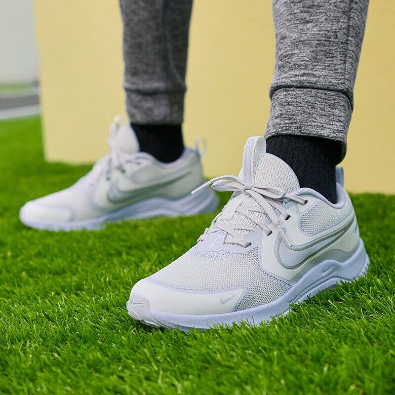 Nike耐克宇宙一号男女童COSMIC RUNNER大童公路跑步鞋HM4402-010