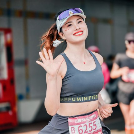 明霓菲XFlow 运动内衣高强度防震不跑杯一体美背文胸聚拢定型跑步