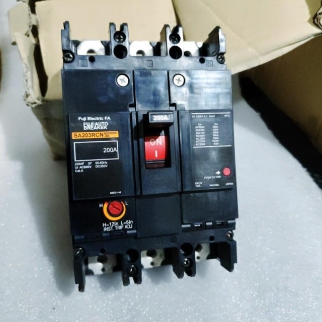 FUJI SA203RCN 200A 3P